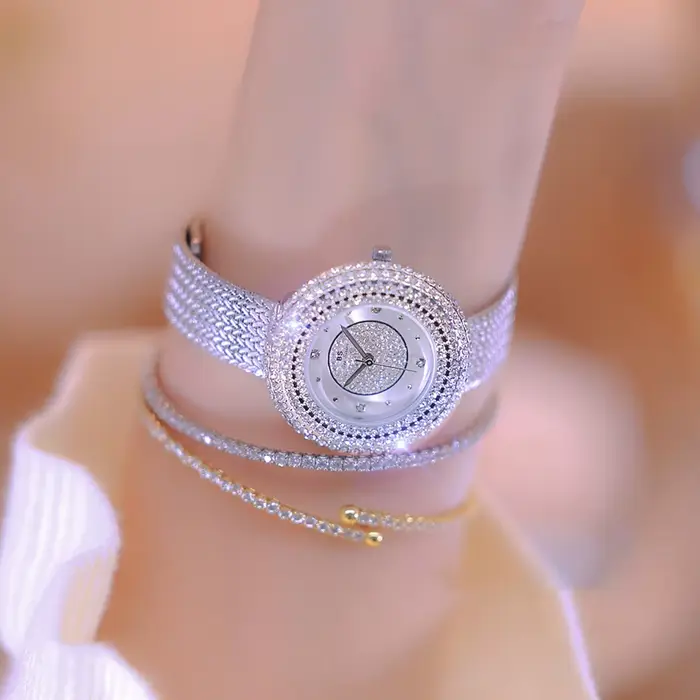 Montres de luxe de mode pour femme nouveau Vintage doré femmes