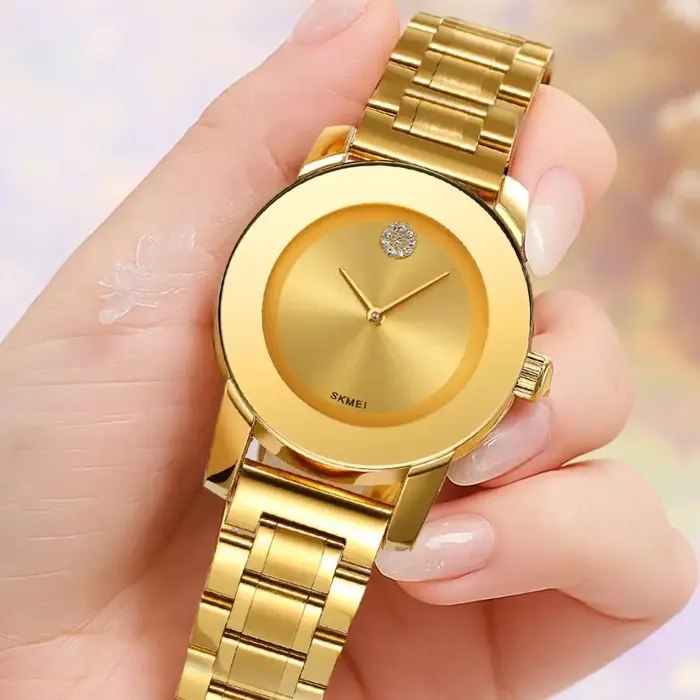 Nouvelle montre à quartz élégante pour femme