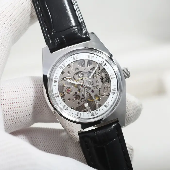 Montre mécanique à remontage manuel Bauhaus pour homme 7120