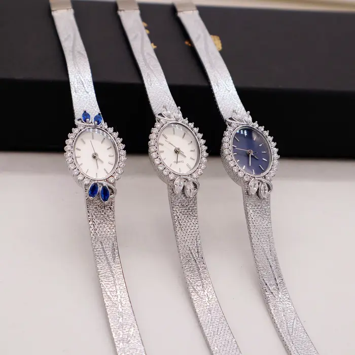 2025 montre pour femme diamant luxe élégant couronne cadran or