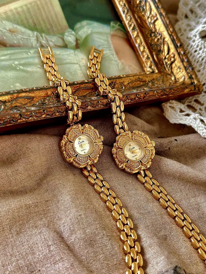 1 pièce de nouvelle montre à quartz pour femme à petit cadran en or camélia rétro français