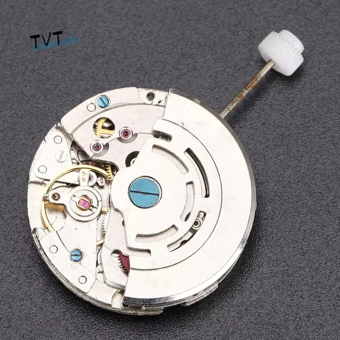 Mouvement de montre mécanique 2813 avec calendrier unique et conception à quatre broches pour montres automatiques à offrir pour homme et femme occasions spéciales