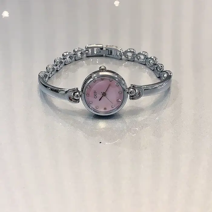 NOUVEAU Bracelet-montre minimaliste pour femmes