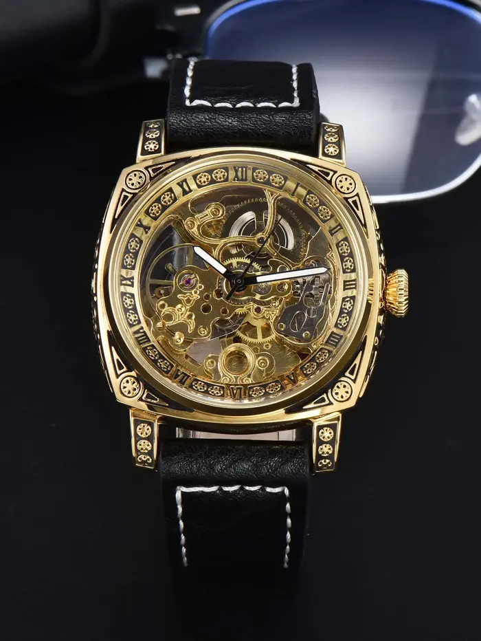Montre homme 2024 Creux automatique carrée résistante à l'eau avec gravure et cuir élégante pour homme occasions spéciales