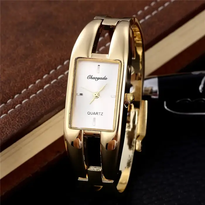 Nouvelle mode Rectangle femmes bracelet montre de luxe haut marque doré dames