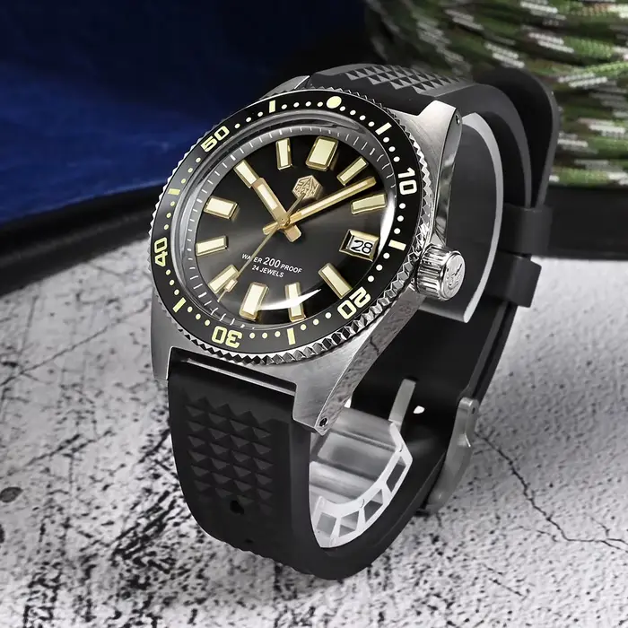 San Martin – montre de plongée officielle pour hommes