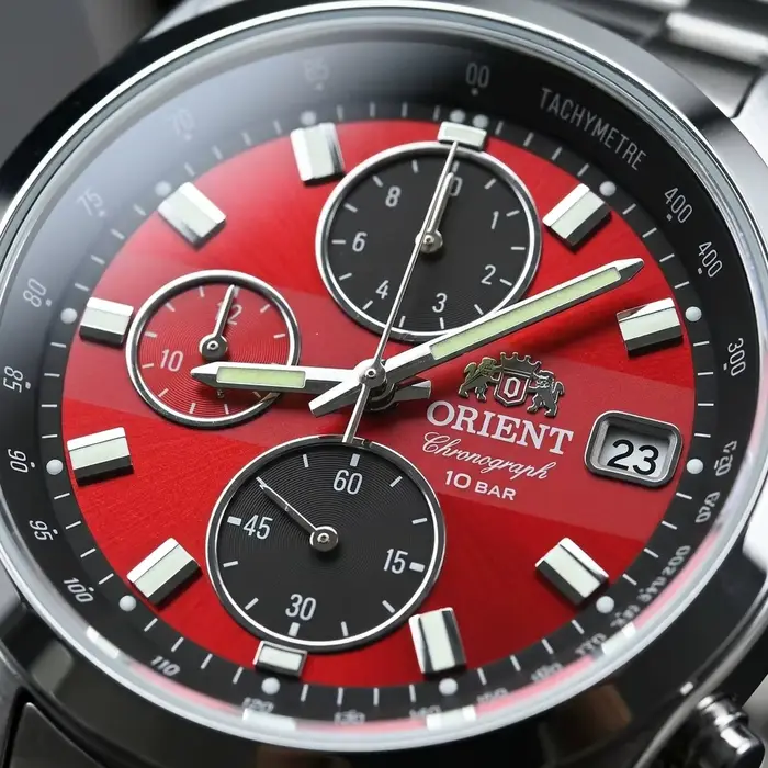 Montre chronographe quartz pour homme Orient acier inoxydable avec date et tachymètre résistante à l'eau pour occasions sportives et professionnelles