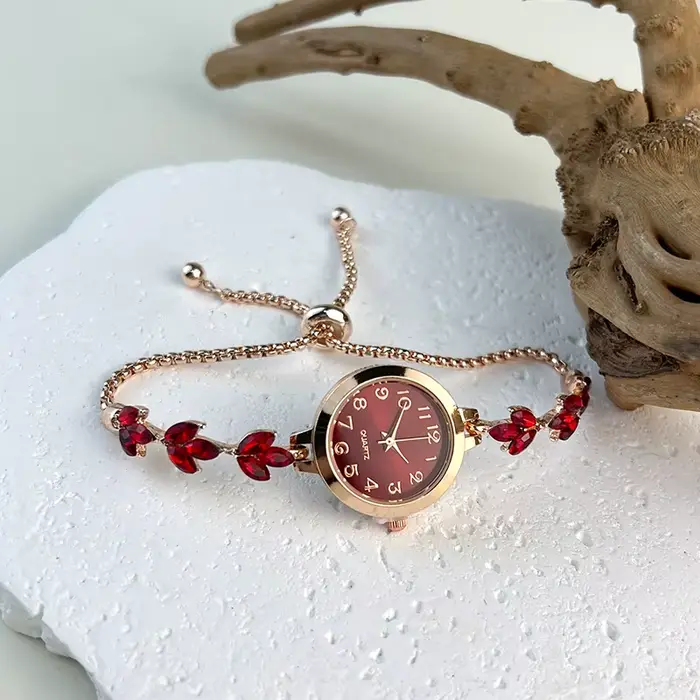 Montre trèfle à trois feuilles pour femme