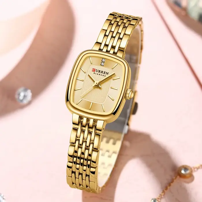 Montre élégante et moderne en acier inoxydable pour femme avec design rectangulaire et mouvement quartz pour diverses occasions