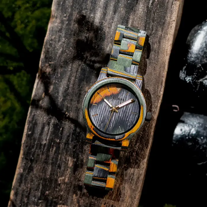BOBOBIRD montre en bois montre-bracelet pour homme mouvement à Quartz japonais Crazy Horse cuir mode décontracté montres gravées cadeau personnalisé