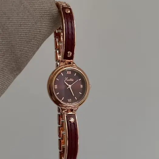 Montre Quartz Or Rose à Bracelet Acier Inoxydable Élégante Cadeau Femmes Occasions Spéciales