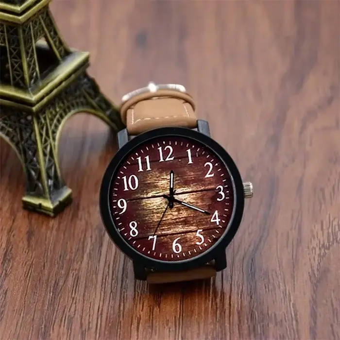 Montre-bracelet Quartz pour Femmes avec Grand Cadran et Bracelet en PU Blanc Brun Ivoire Occasions Spéciales
