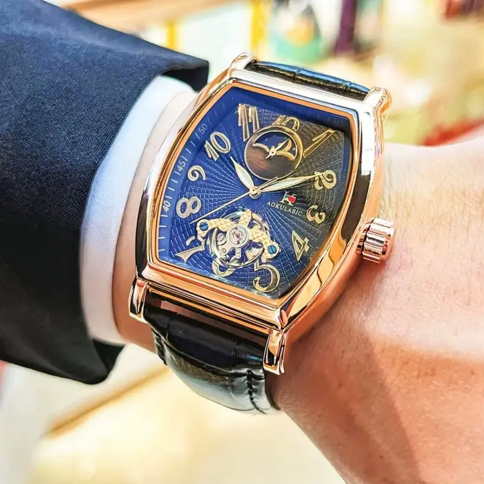 Montre mécanique entièrement automatique de style européen et américain pour hommes