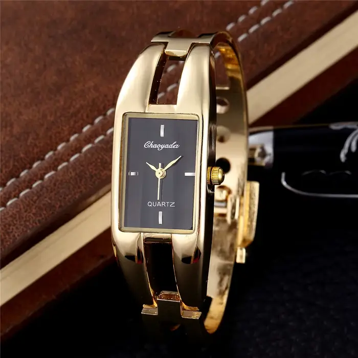 Nouvelle mode Rectangle femmes bracelet montre de luxe haut marque doré dames montre à Quartz Simple