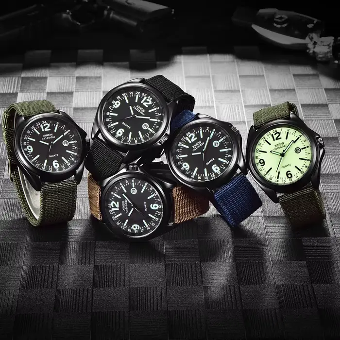 Montre à quartz avec bracelet en nylon pour homme
