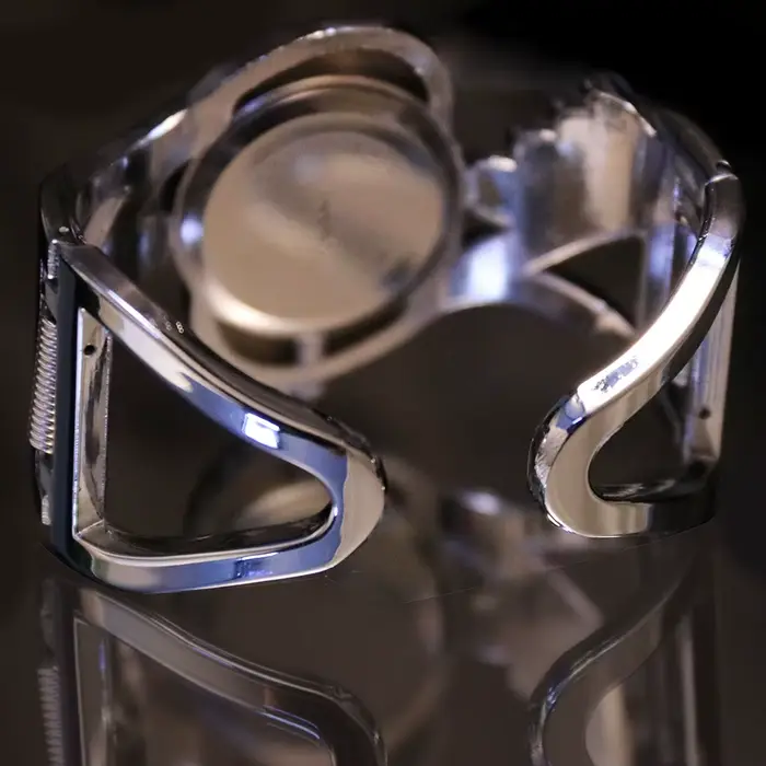 Montre-bracelet de luxe en cristal pour femmes, à Quartz, strass, à la mode