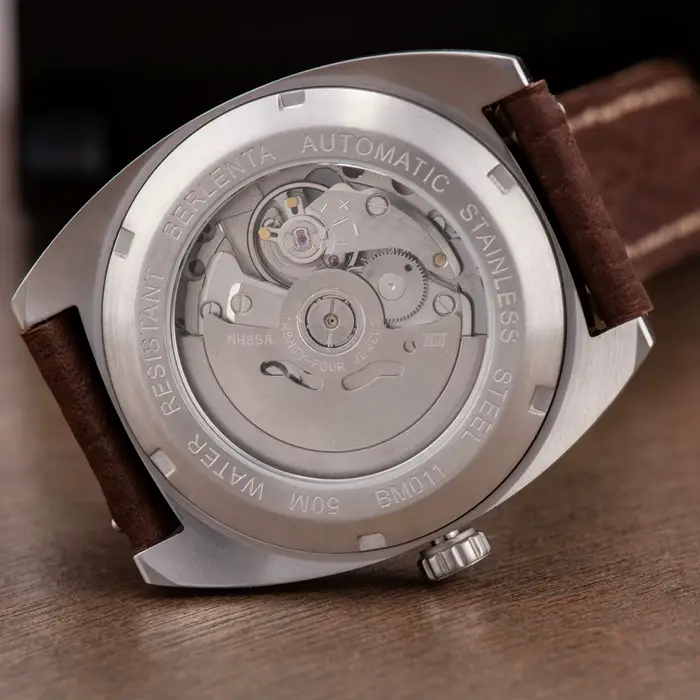 Montre de luxe en cuir cousue à la main de marque Berlenta