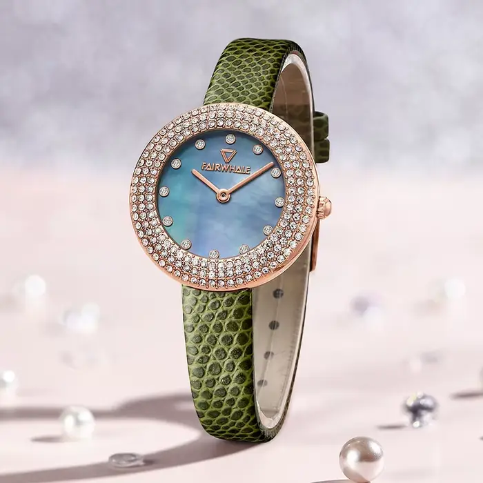 Montre à Quartz Entièrement en Diamant pour Femme Design de Bague Luxe Léger Étanche Occasions Spéciales
