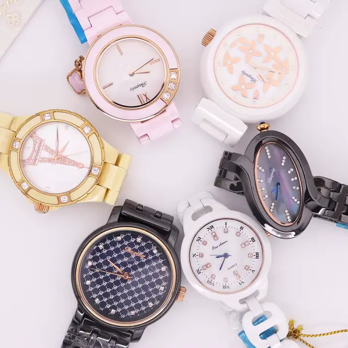 Montre en céramique pour femmes nacre quartz élégante mode bracelet cadeau occasion spéciale