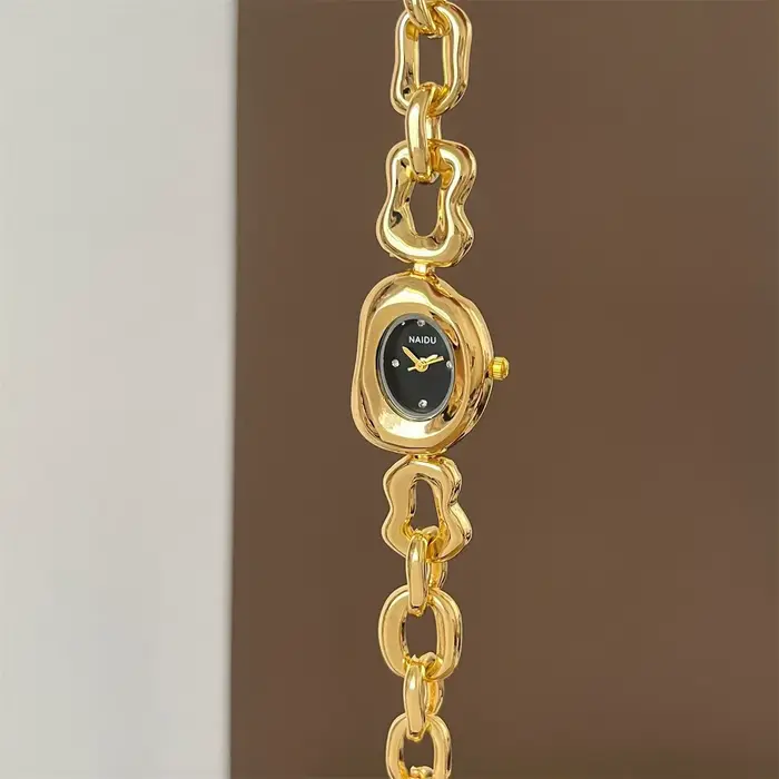 Nouvelles dames personnalisées montres Vintage pour femme fille étudiant mignon bijoux Bracelet Cool femmes