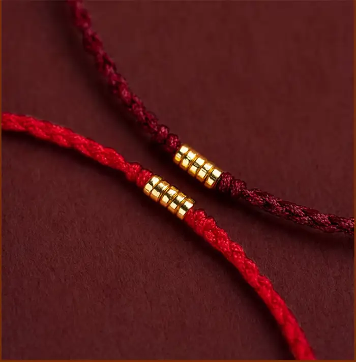 Bracelet tressé à la main en ULrouge pour femme