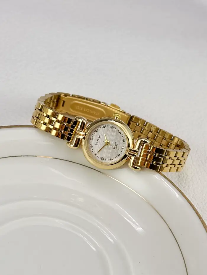 Montre pour femme haut de gamme en or