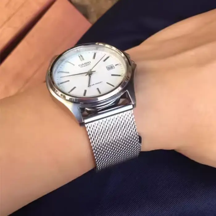 Bracelet à boucle milanaise en maille universelle