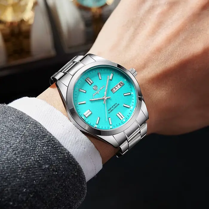 Montre homme analogique à quartz bracelet acier inoxydable étanche lumineuse simple business sport décontractée et élégante occasions spéciales