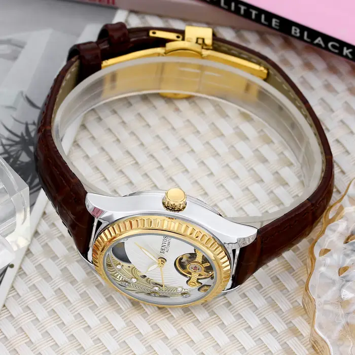 Montre en cuir lumineuse automatique pour femmes avec mouvement mécanique étanche et design décontracté de luxe occasions spéciales