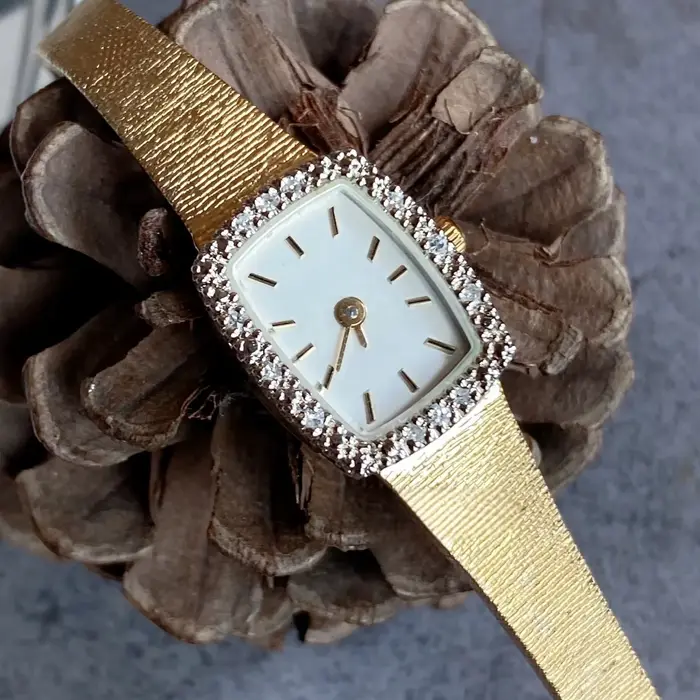 Montre pour femme, diamant médiéval, Vintage, rétro, luxe, élégance, Quartz haut, horloge rétro en o