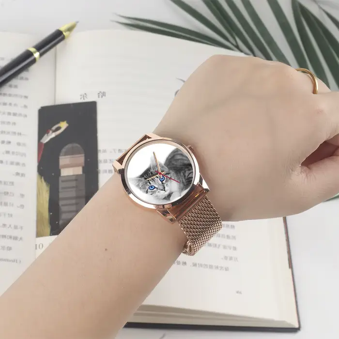 Montre-bracelet à quartz avec logo de la famille pour femme