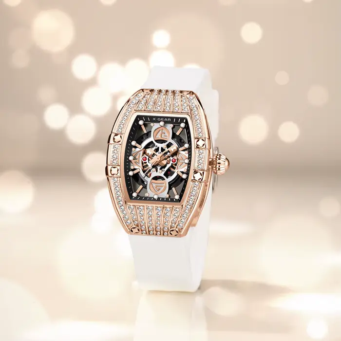 Montre pour femme élégante et luxueuse avec diamants