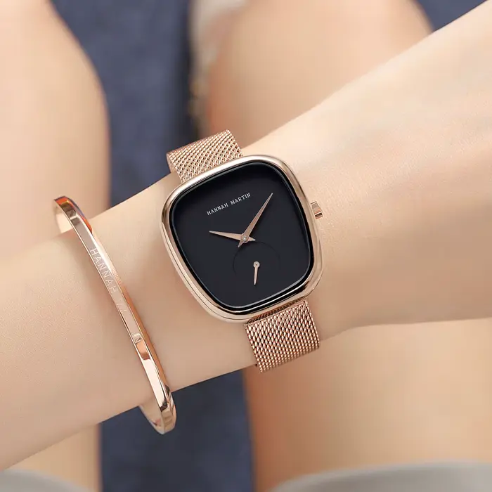 Montre pour femme HANNAH MARTIN de haute qualité