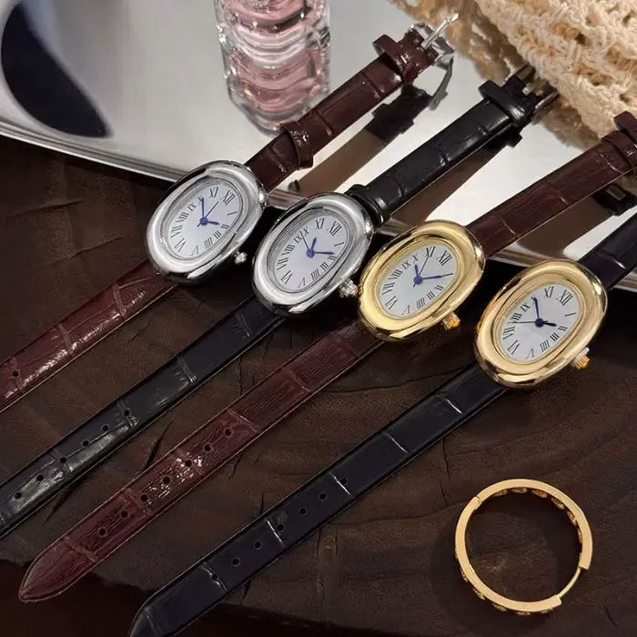Montre à bracelet ovale