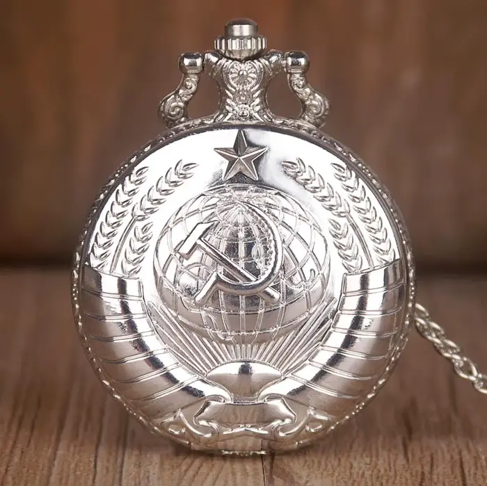 Montre de poche avec pendentif en bronze