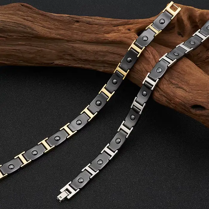Bracelet Magnétique en Céramique Acier Inoxydable Pour Homme Géométrique Hématite Occasions Spéciales Cadeau Anniversaire