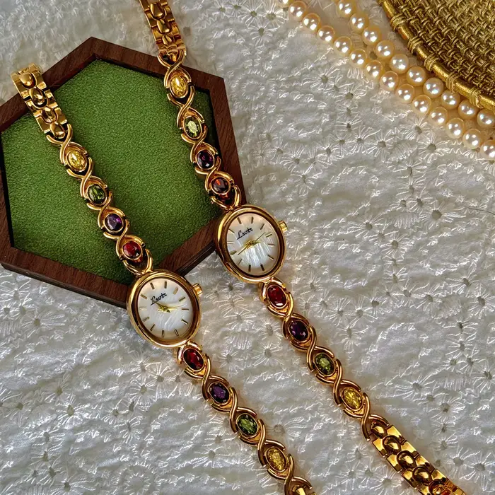 1pc nouvelle montre pour femme de luxe haut de gamme intégrée avec des tormalines colorées