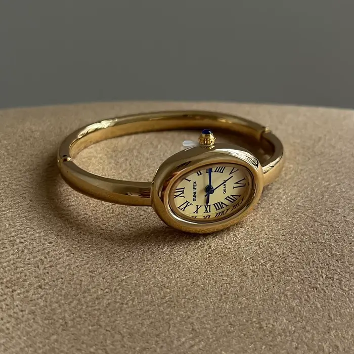 Montre de baignoire femmes haut de gamme or Rose lumière luxe rond Bracelet en métal montres dames mode Quartz