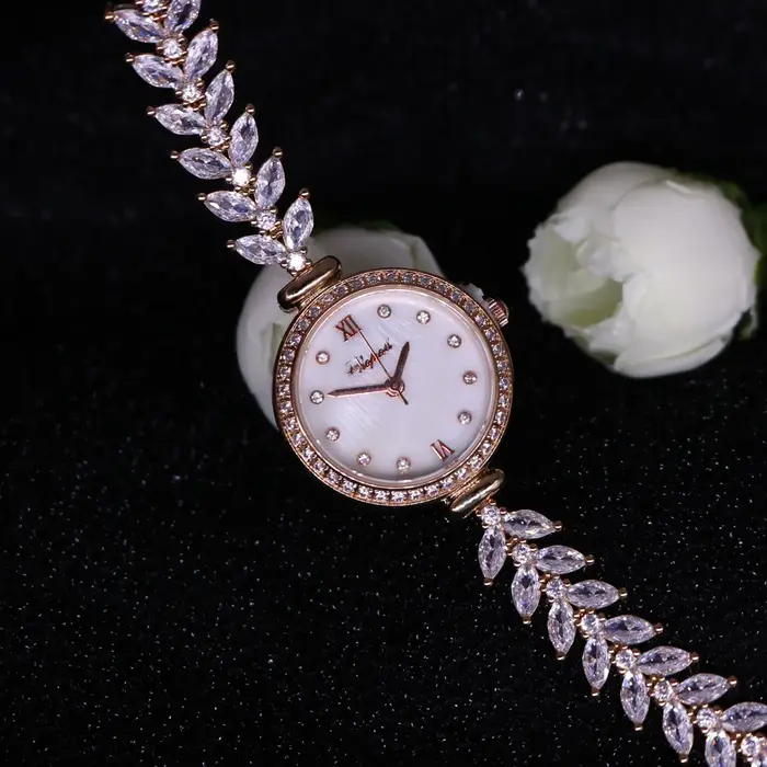Montre à Quartz japonaise couronne royale pour femmes