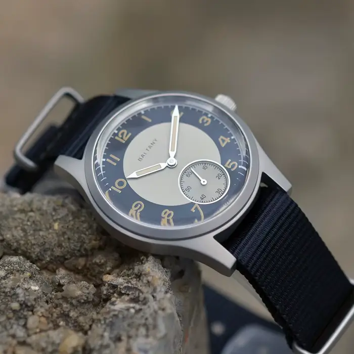 Baltany-Montre rétro Tuxedo S2027