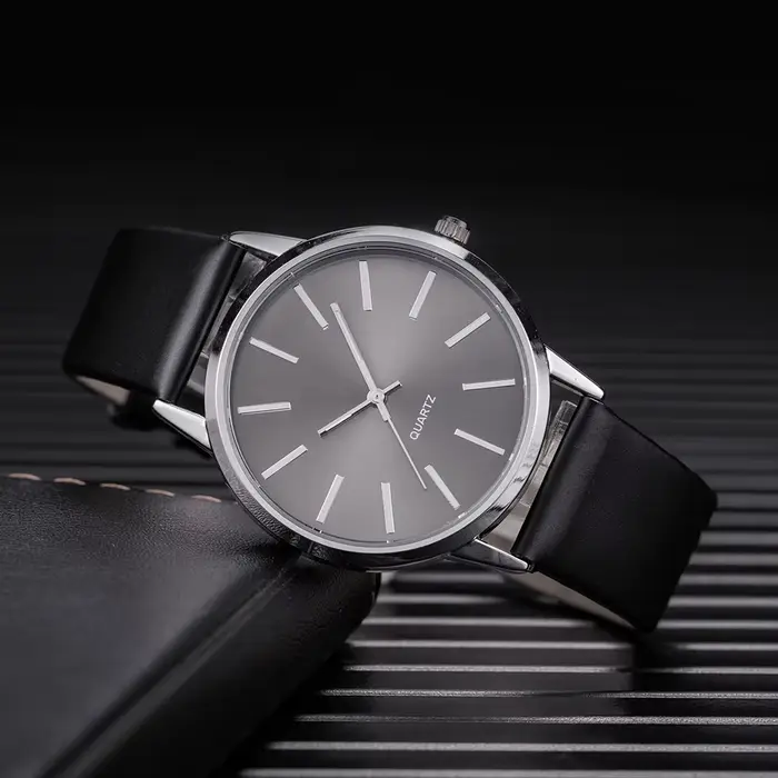 2025 hommes montres haut de gamme de luxe bracelet en cuir marron Quartz montre-bracelet hommes déco