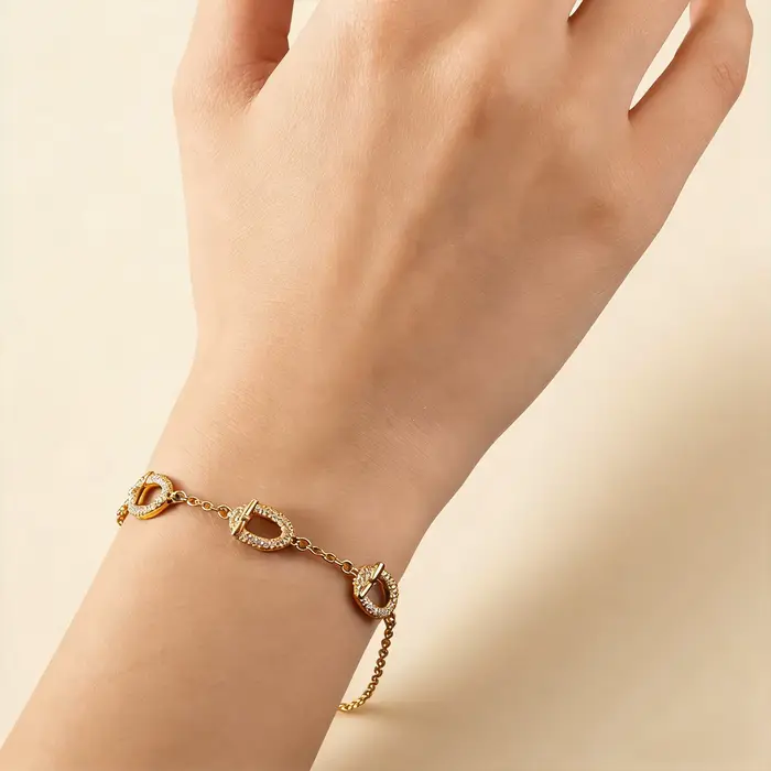 Bracelet de style luxe léger pour femmes