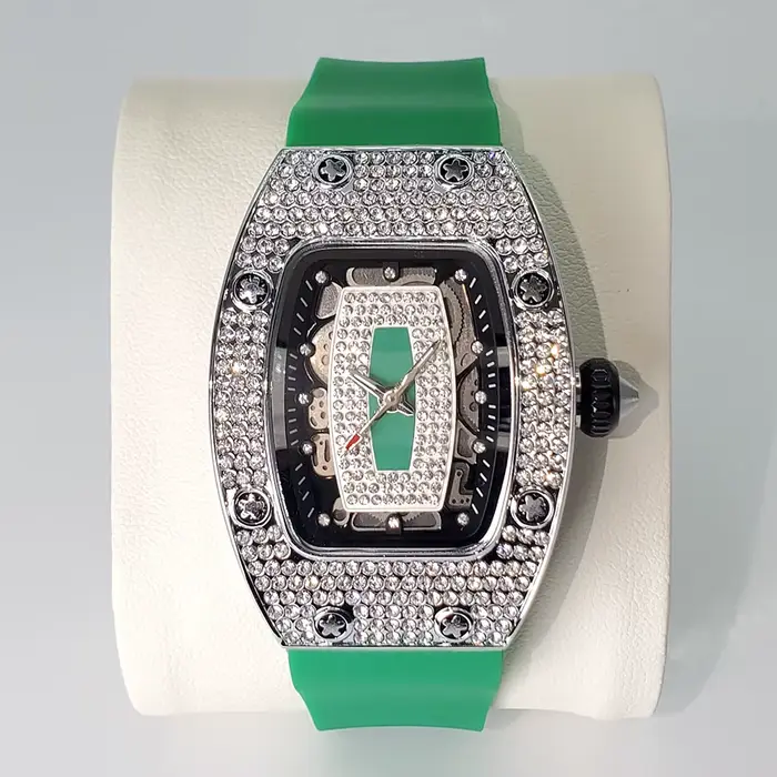 Montre de luxe en diamant pour femmes