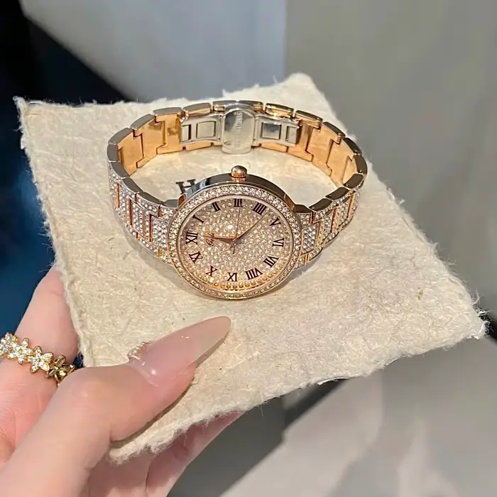 Montre à Quartz de luxe en Zircon fin brillant, bijoux All-Star élégants pour femmes, montres-bracel