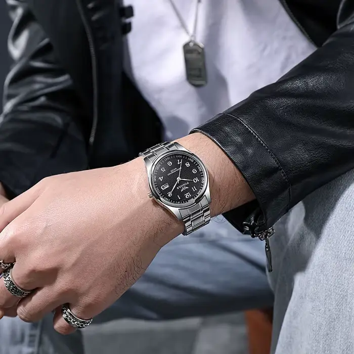 2022 marque de luxe de haute qualité concepteur entièrement en acier inoxydable hommes montres à Qua
