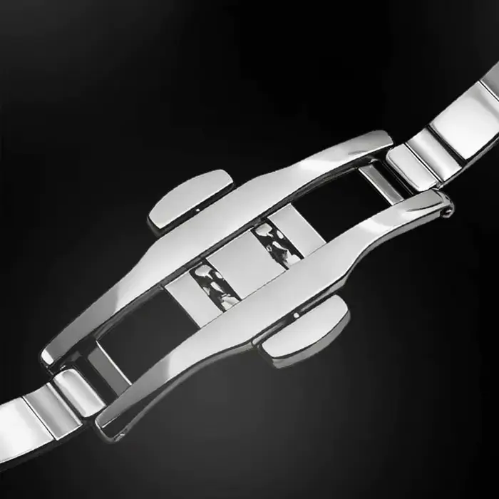 Montres-bracelets à quartz de la marque HEROFORCE