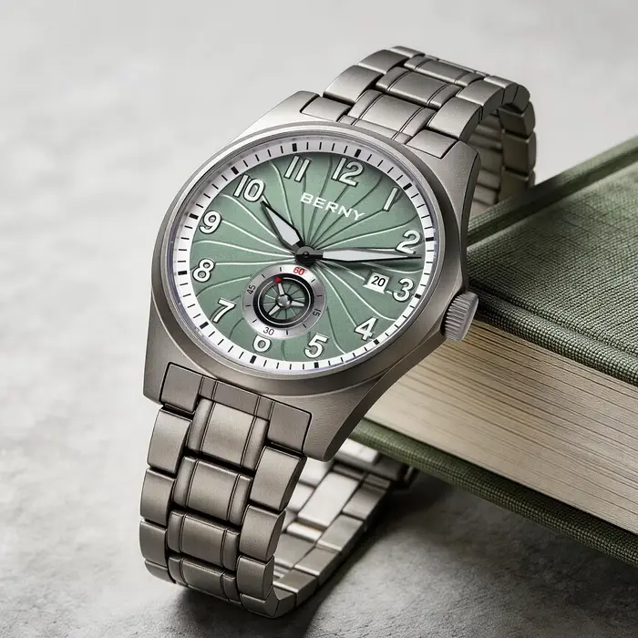 Montre en titane BERNY automatique pour hommes avec mouvement Seagull ST1731 résistante à l'eau pour diverses occasions et activités de tous les jours