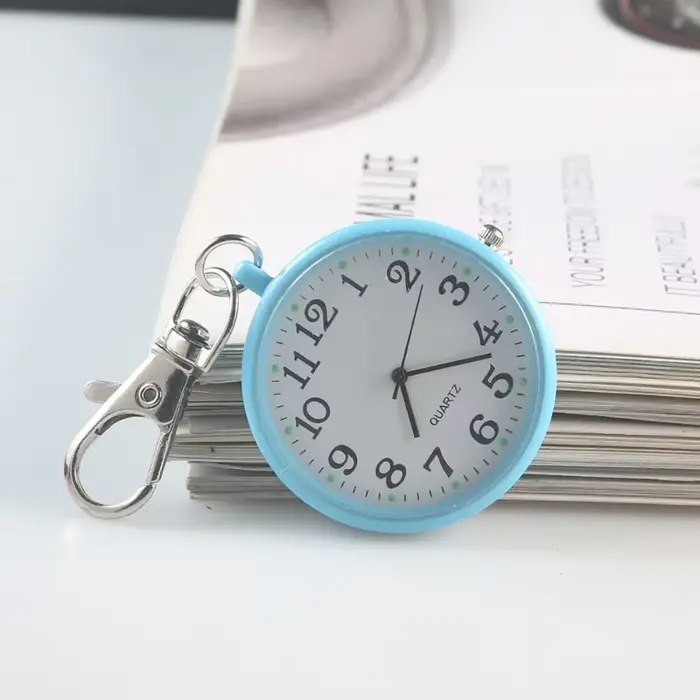 Nouvelle montre de poche à quartz mignonne et compacte avec porte-clés, montre à quartz pour hommes,