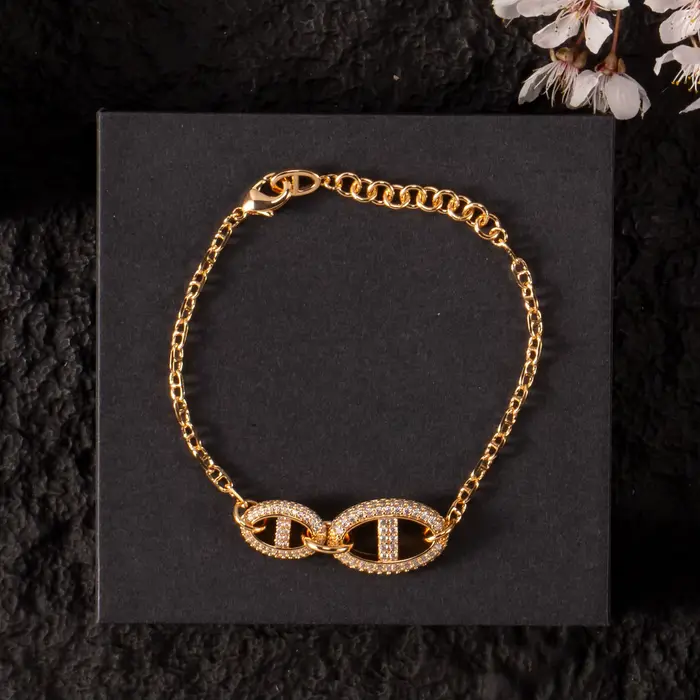 Bracelet couleur or pour femme