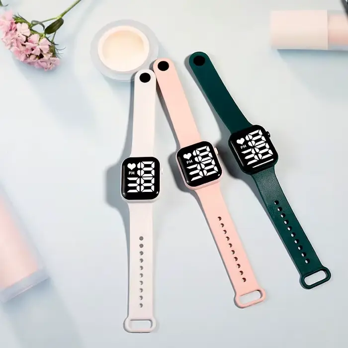 Montre numérique carrée LED résistante à l'eau pour femmes hommes et enfants activités sportives et quotidiennes